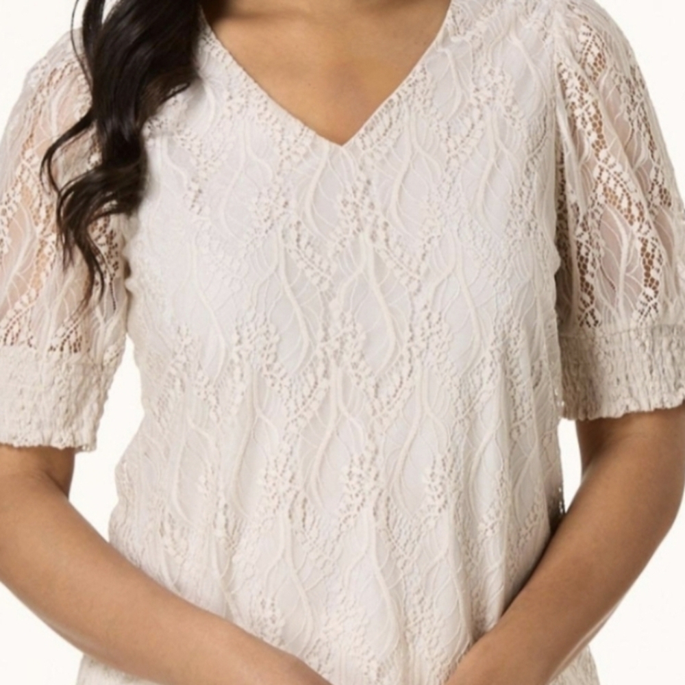 Women's Top - Picture 2 of 3